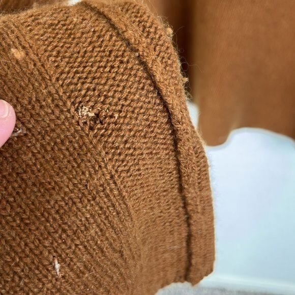 Inhabit Cashmere V Neck Toffee Sweater - Picture 3 of 6